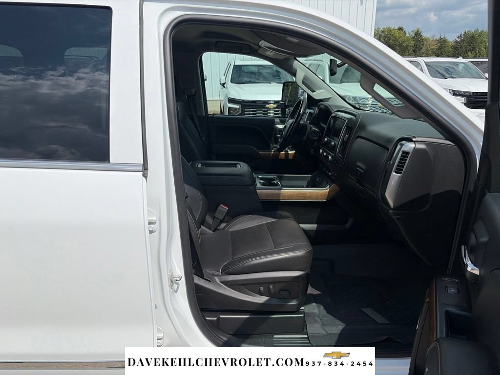 Used 2017 Chevrolet Silverado 2500 LTZ w/ Duramax Plus Package AWD/4WD image 25