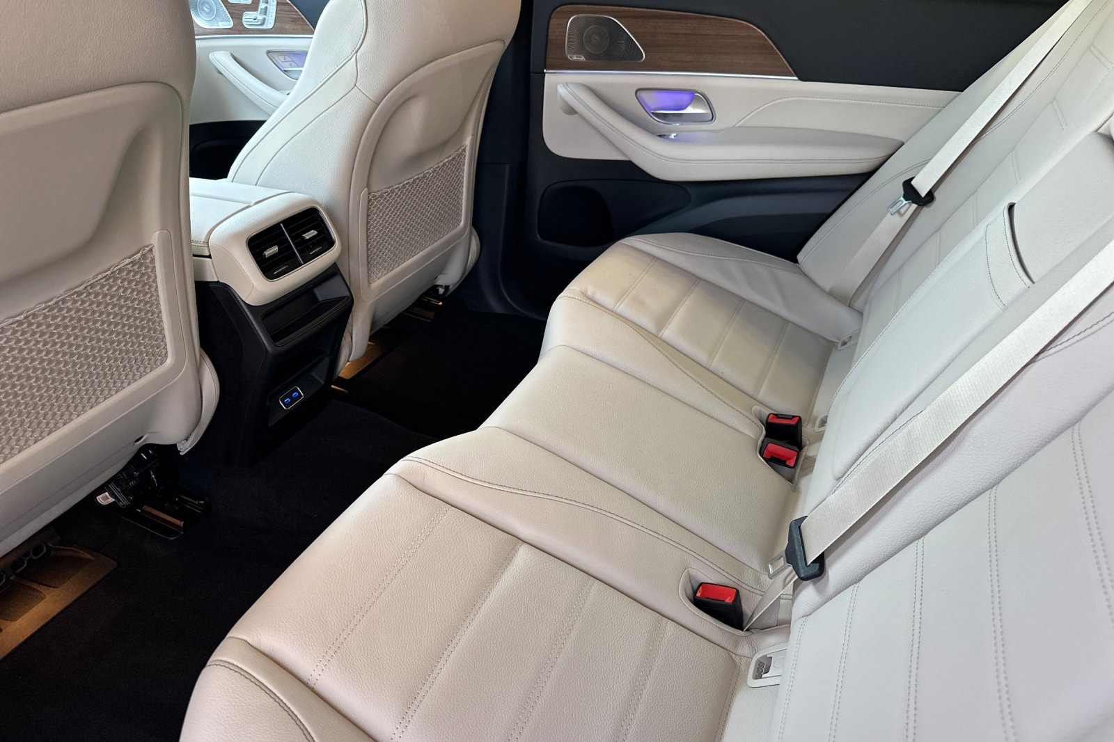 New 2026 Mercedes-Benz GLE 580 4MATIC image 35