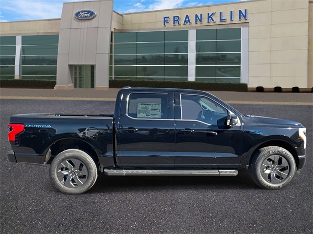 New 2025 Ford F150 Lightning Lariat image 8