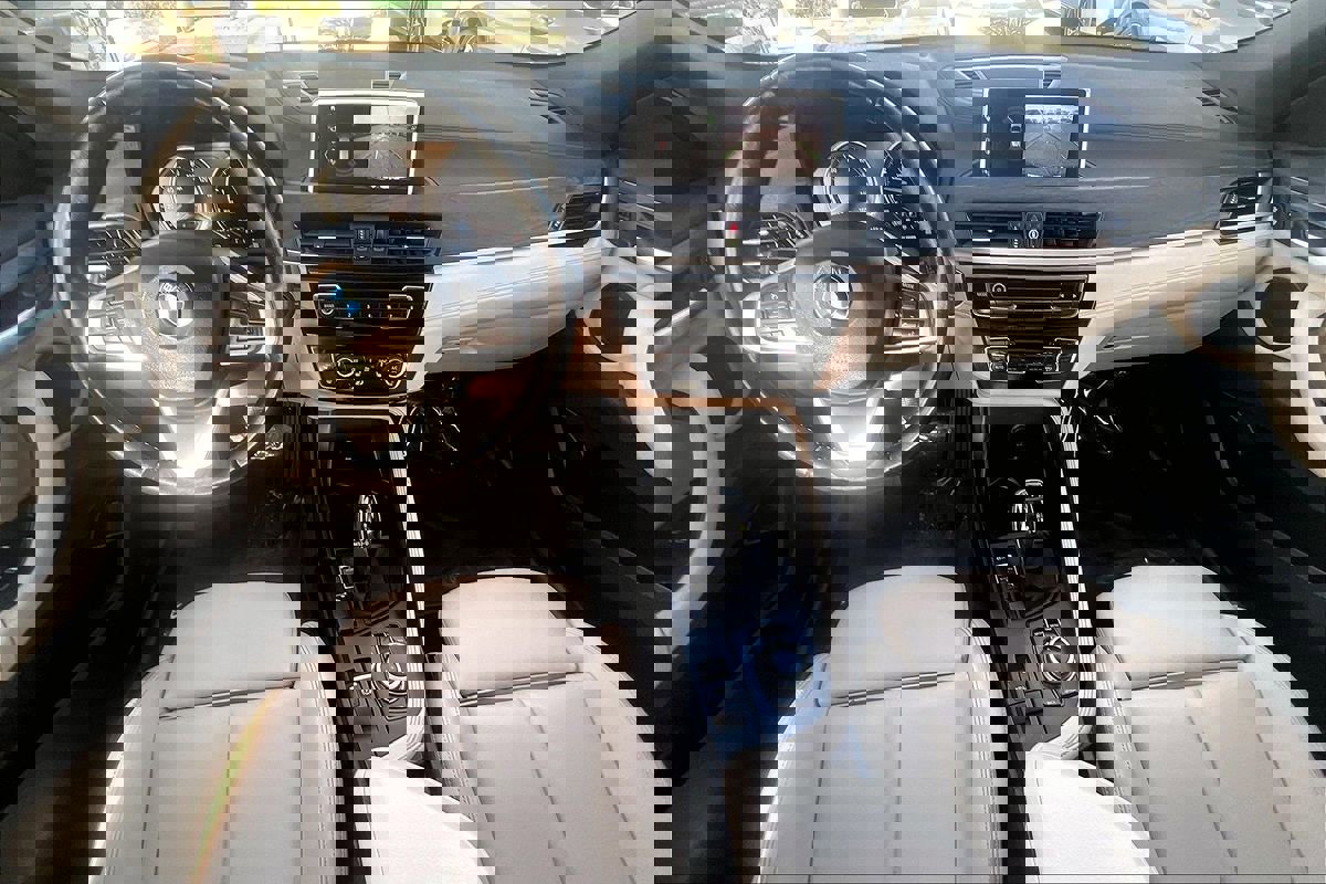 Used 2020 BMW X2 sDrive28i w/ Convenience Package image 17