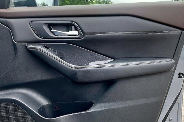 Certified 2023 Nissan Rogue SL AWD/4WD image 23