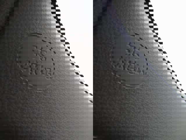 Used 2022 Toyota Corolla LE image 16