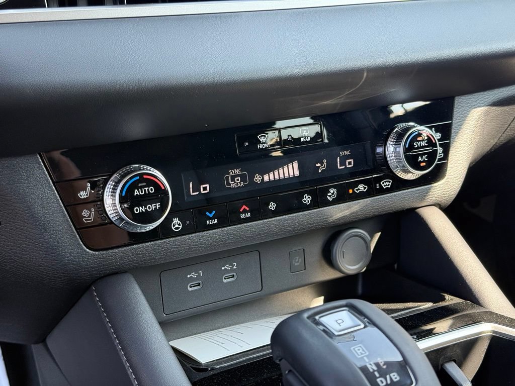 New 2026 Mitsubishi Outlander SEL AWD/4WD image 28