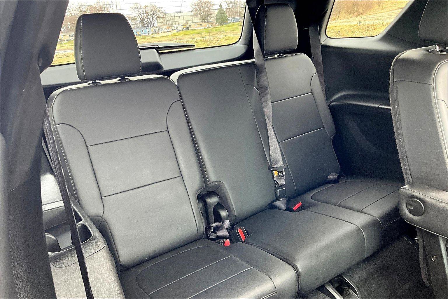 Used 2023 Chevrolet Traverse LT w/ LT Premium Package image 28