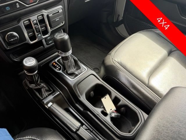 Used 2023 Jeep Wrangler Unlimited Sahara w/ Cold Weather Group AWD/4WD image 43
