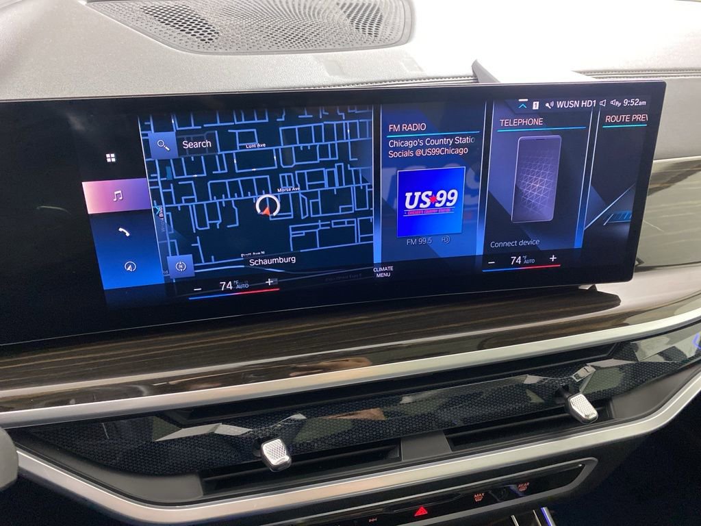 Used 2023 BMW X7 xDrive40i w/ Premium Package image 16