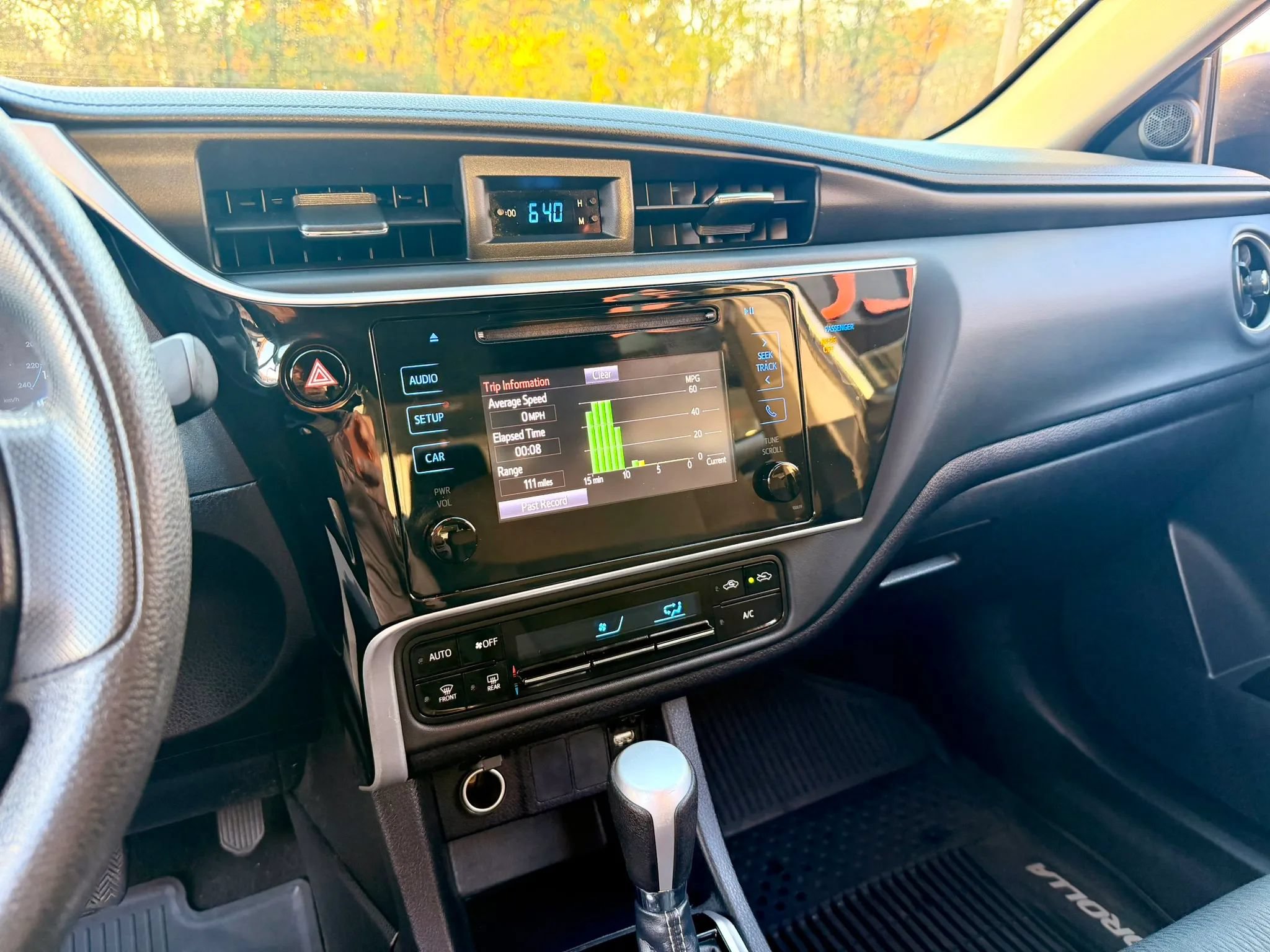 Used 2019 Toyota Corolla LE w/ Body Protection Package FWD image 16