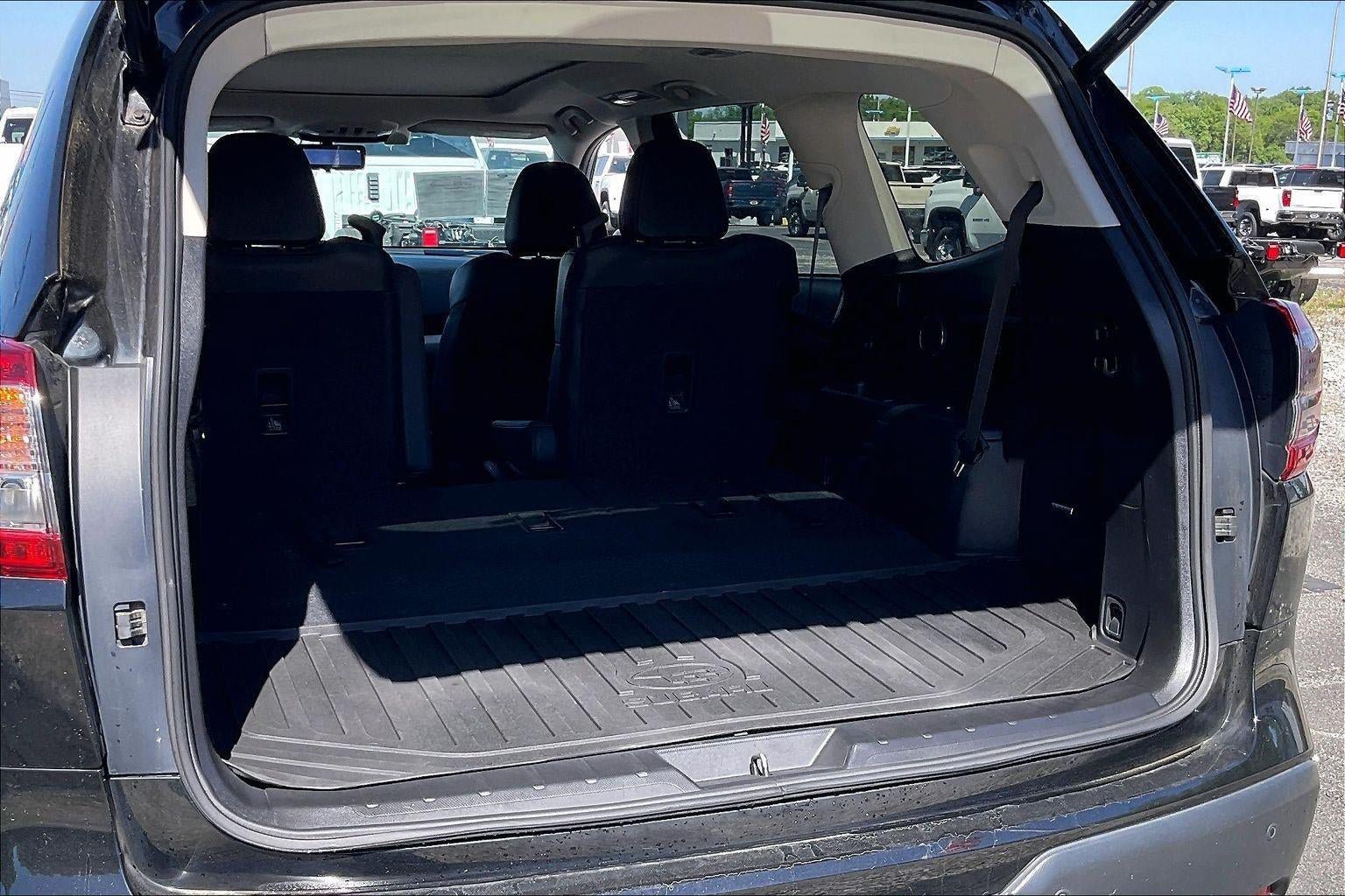 Used 2022 Subaru Ascent Touring AWD/4WD image 4