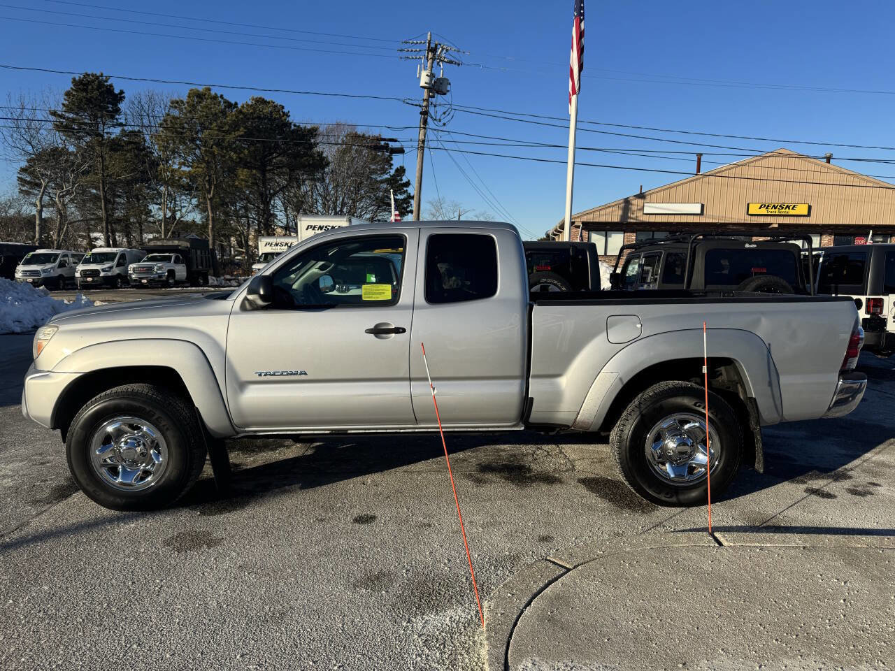 Used 2012 Toyota Tacoma 4x4 Access Cab w/ SR5 Pkg image 5