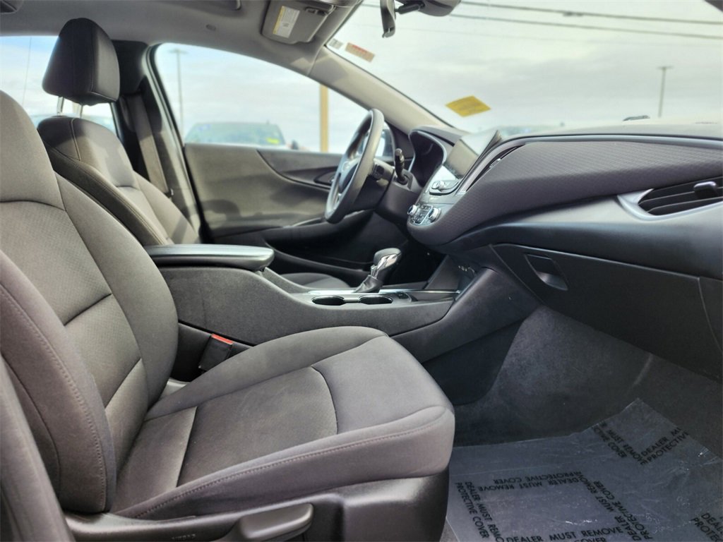 Used 2022 Chevrolet Malibu LT image 9