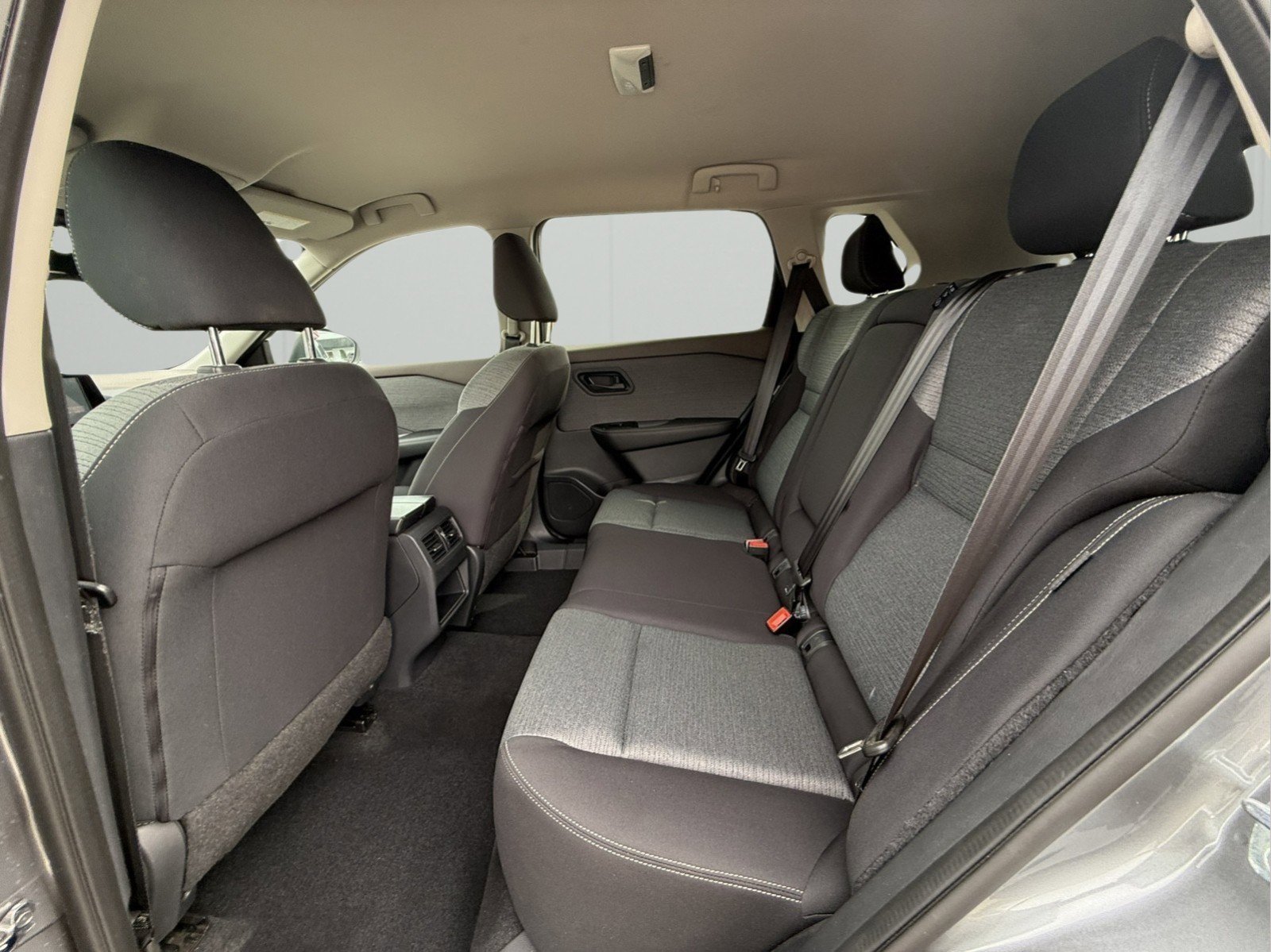 Used 2021 Nissan Rogue S image 8