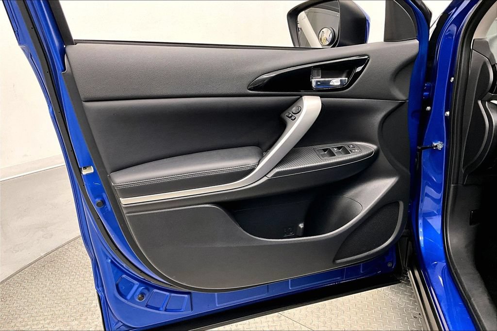 Used 2022 Mitsubishi Eclipse Cross AWD image 17