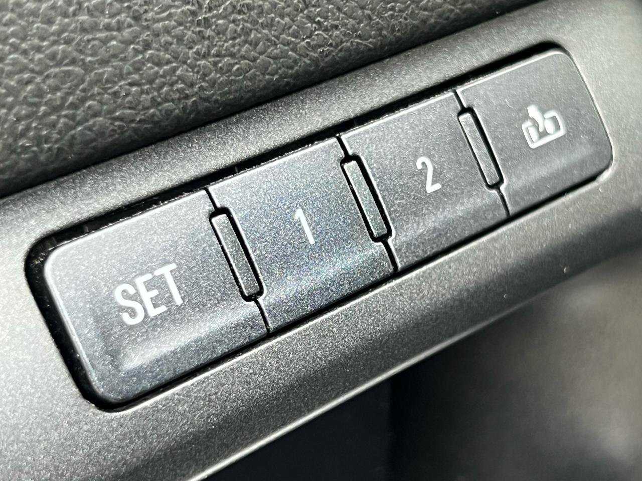 Used 2015 Chevrolet Silverado 1500 LTZ Z71 w/ Midnight Edition AWD/4WD image 28