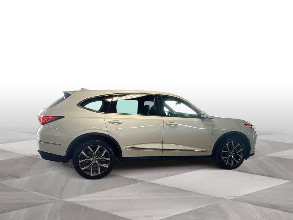 Used 2023 Acura MDX FWD w/ Technology Package image 9