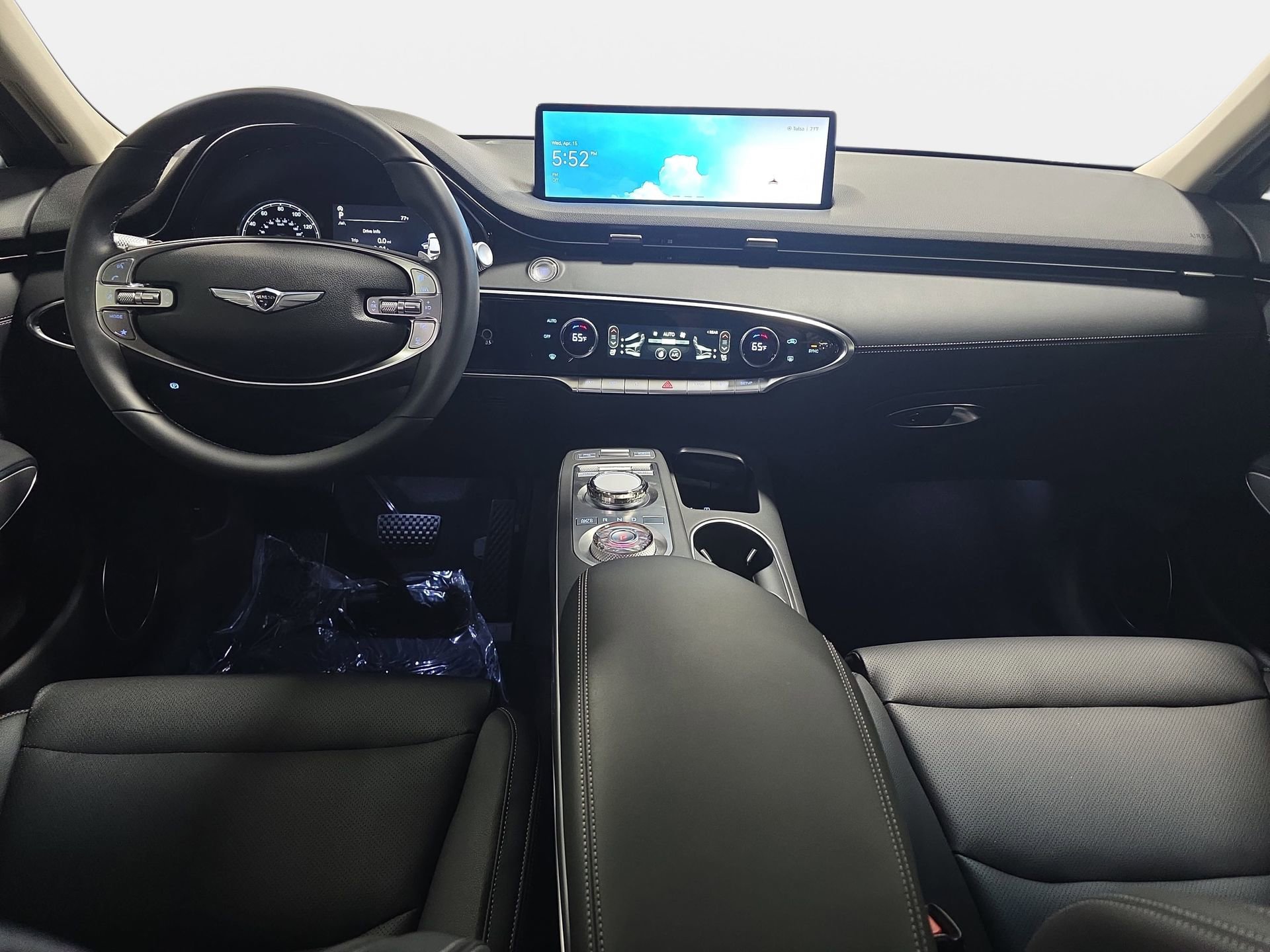 Used 2025 Genesis GV70 2.5T w/ Select Package image 9