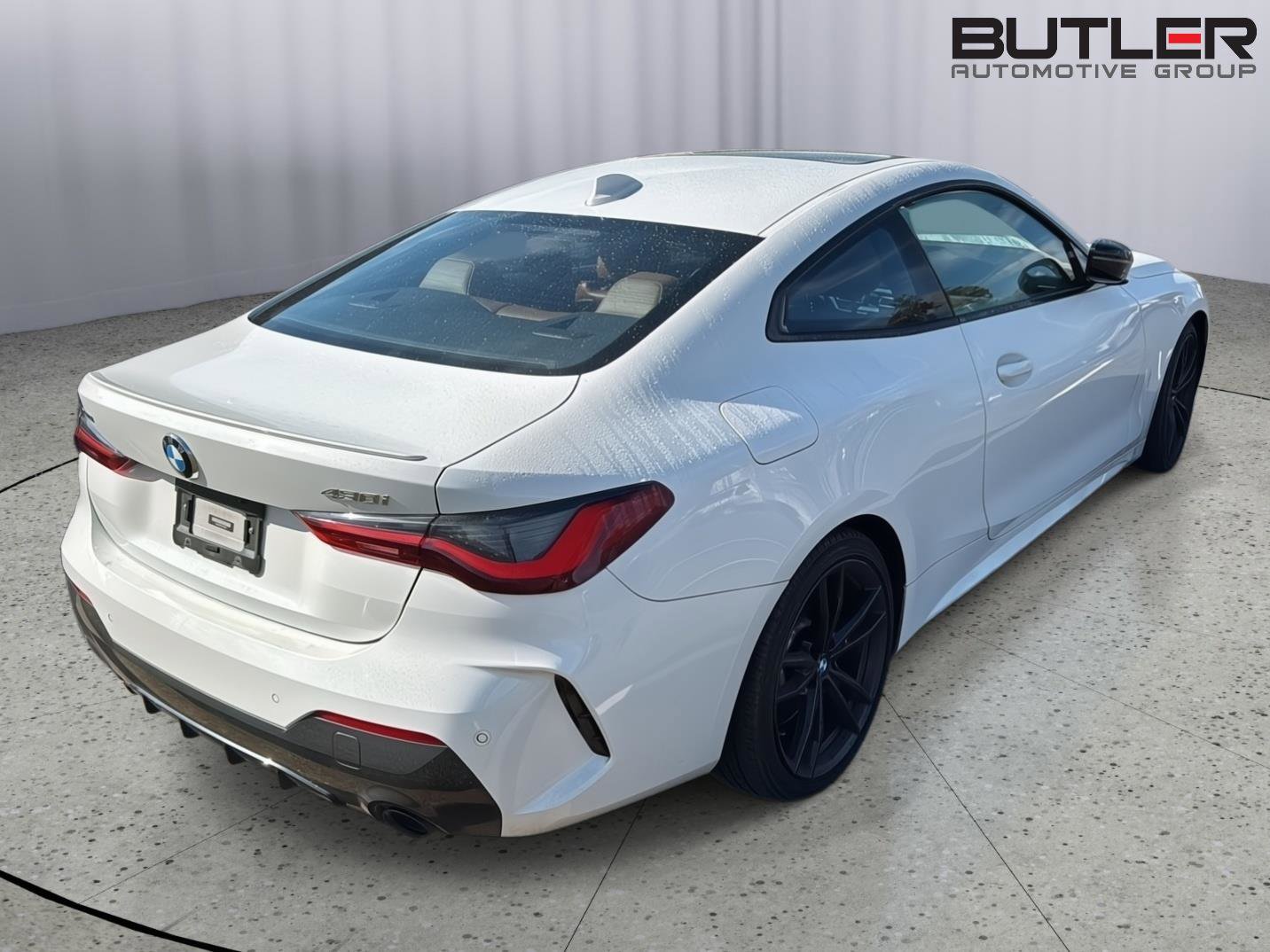 Used 2022 BMW 430i xDrive Coupe w/ M Sport Package image 6