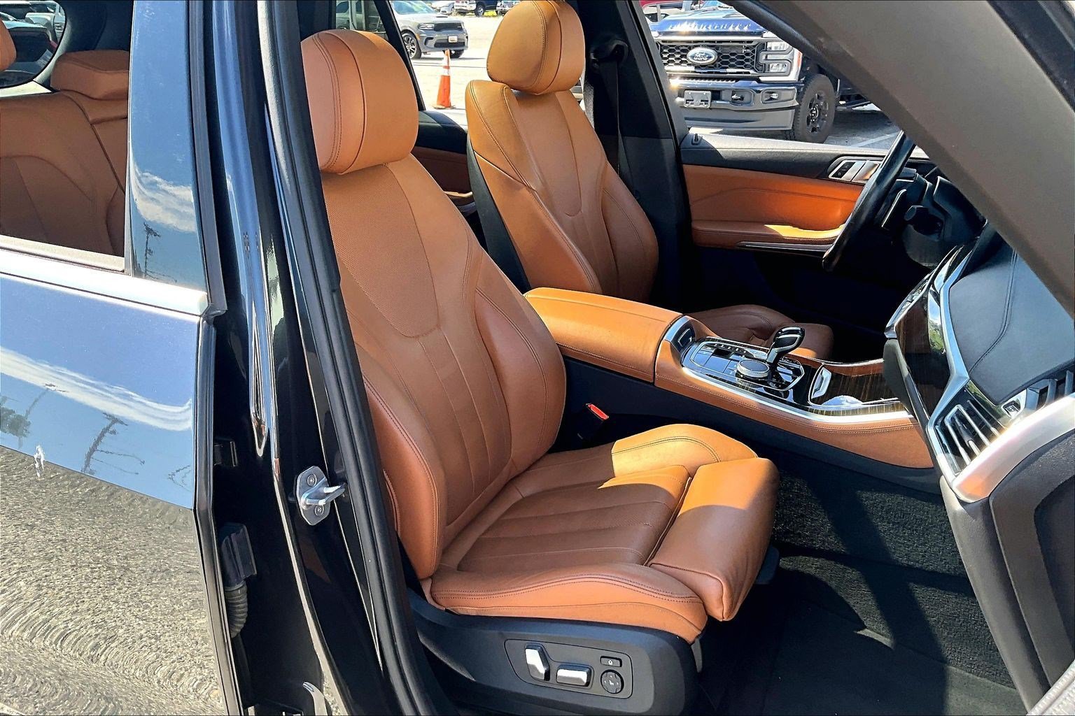 Used 2019 BMW X5 xDrive40i w/ Convenience Package AWD/4WD image 7