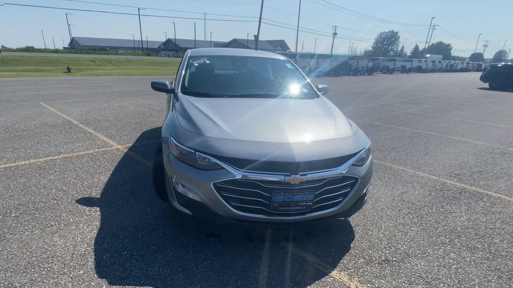 Used 2024 Chevrolet Malibu LT FWD image 3