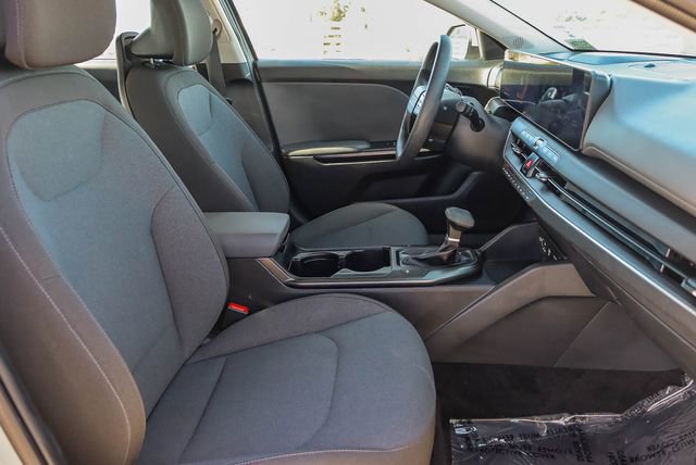 Used 2025 Kia K4 LXS image 18