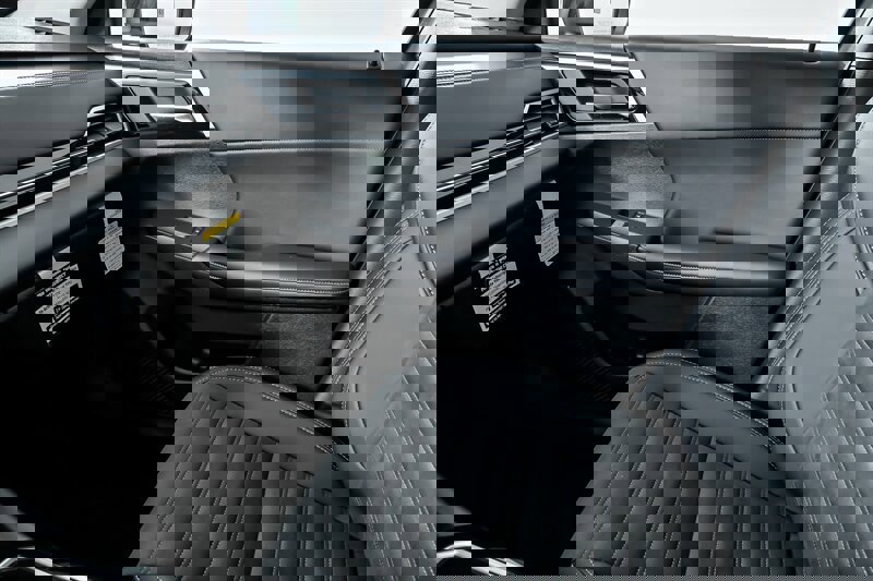 New 2025 Mitsubishi Outlander AWD image 26