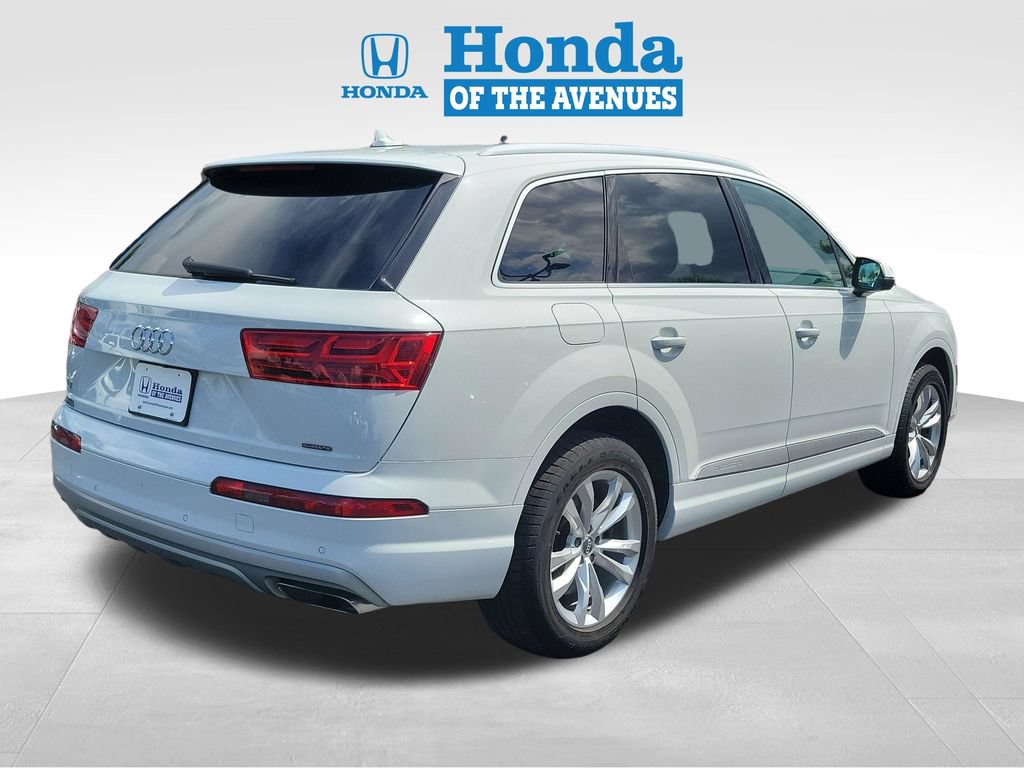 Used 2017 Audi Q7 2.0T Premium AWD/4WD image 4