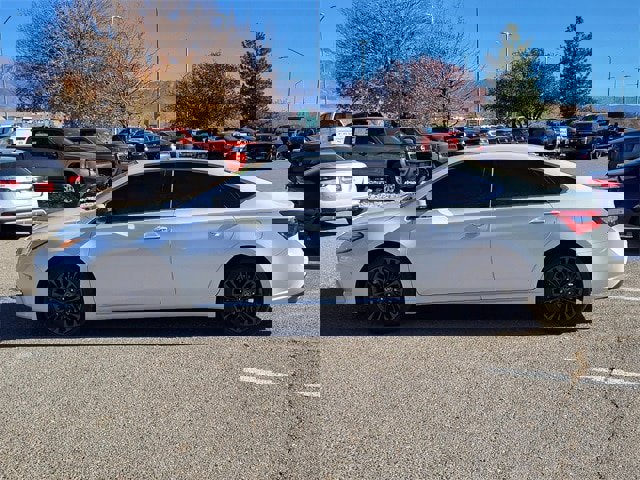 Used 2016 Toyota Avalon XLE image 7