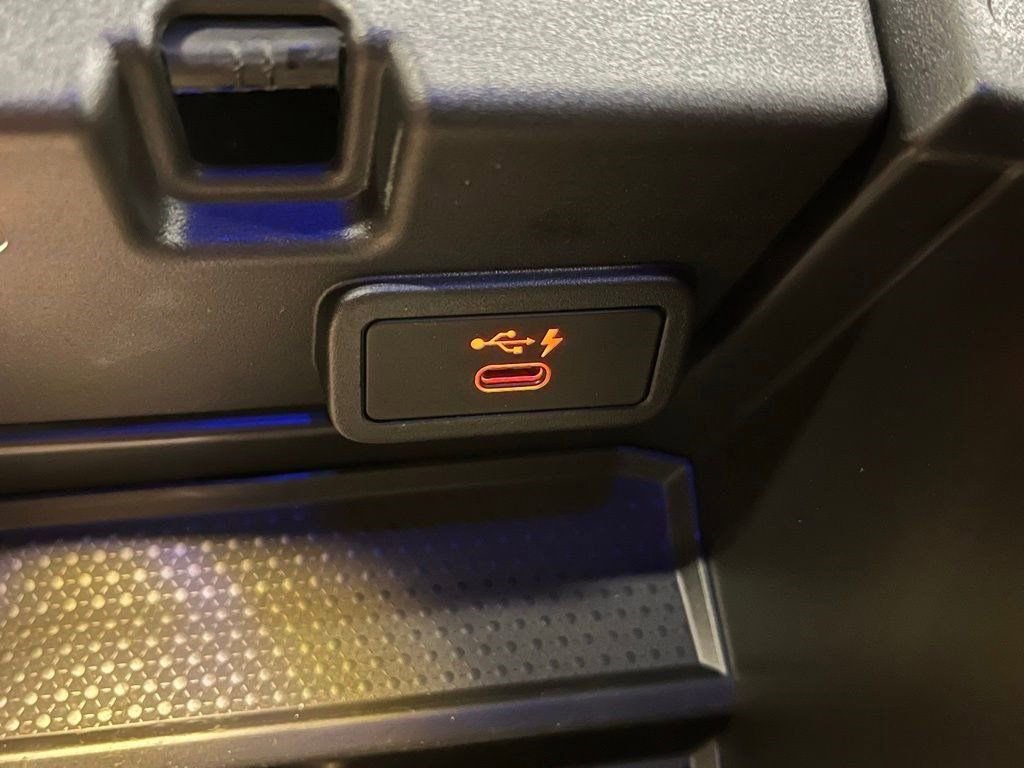 Used 2021 BMW M4 Competition w/ Executive Package image 15