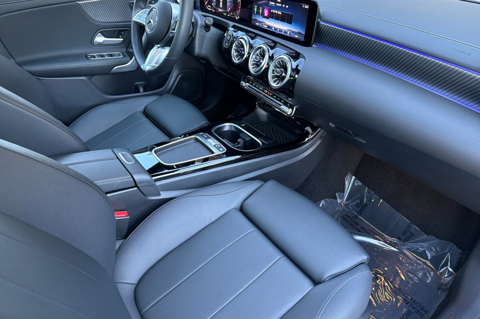 Certified 2025 Mercedes-Benz CLA 250 4MATIC image 17