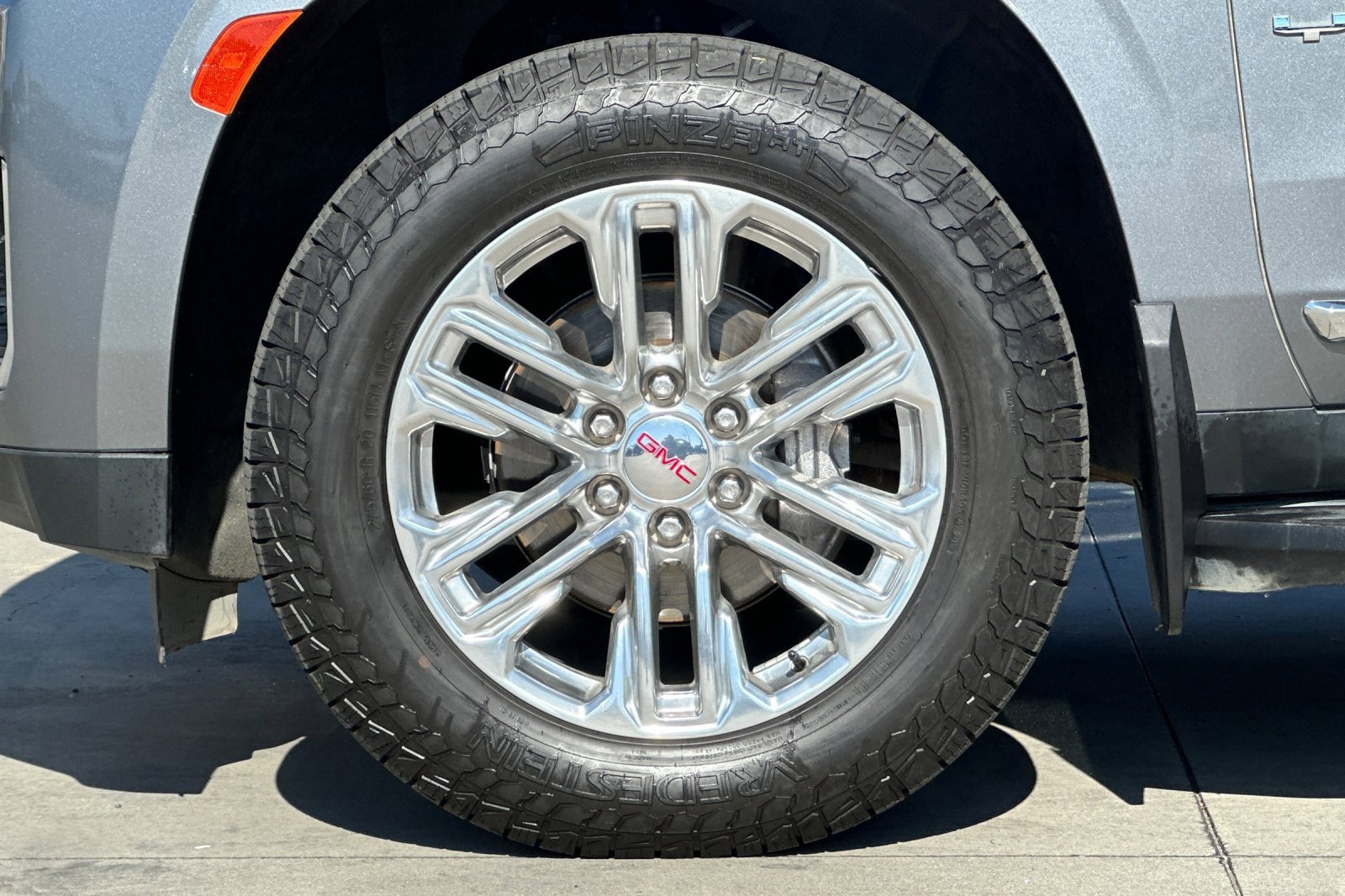 Used 2021 GMC Yukon SLT image 26