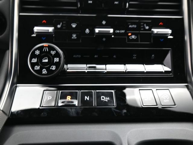 Used 2025 Nissan Armada PRO-4X image 13