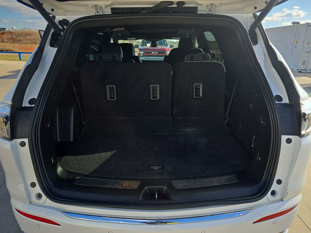 Used 2024 Buick Enclave Avenir w/ Trailering Package, 5000 lbs. FWD image 13