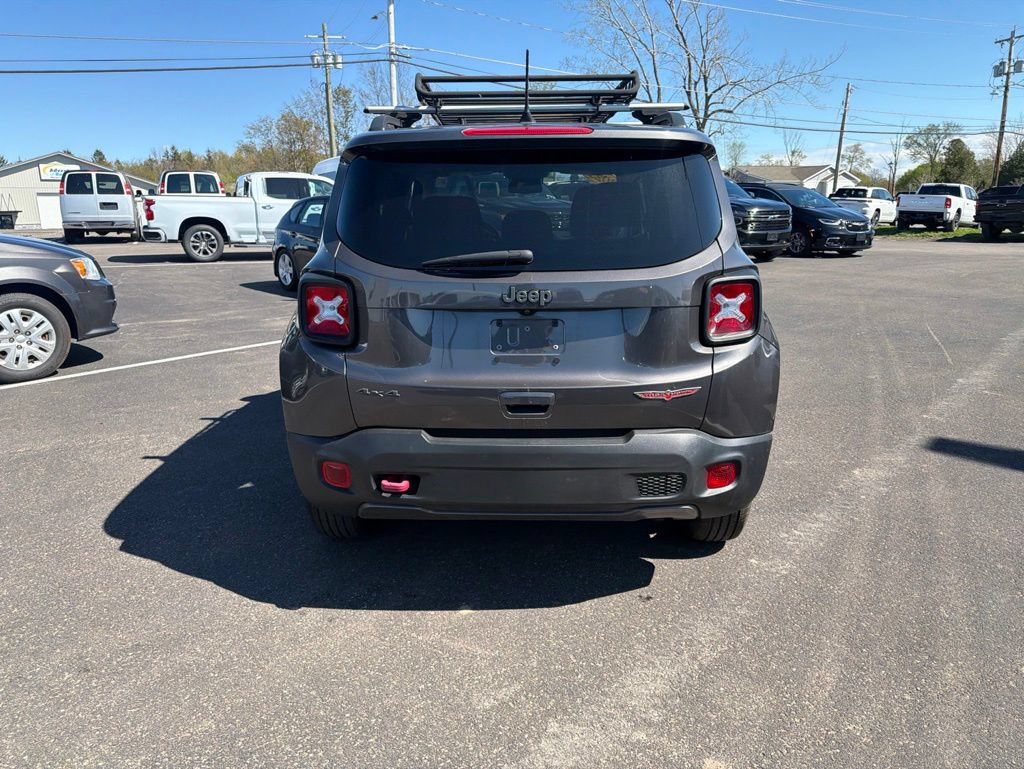 Used 2021 Jeep Renegade Trailhawk AWD/4WD image 6
