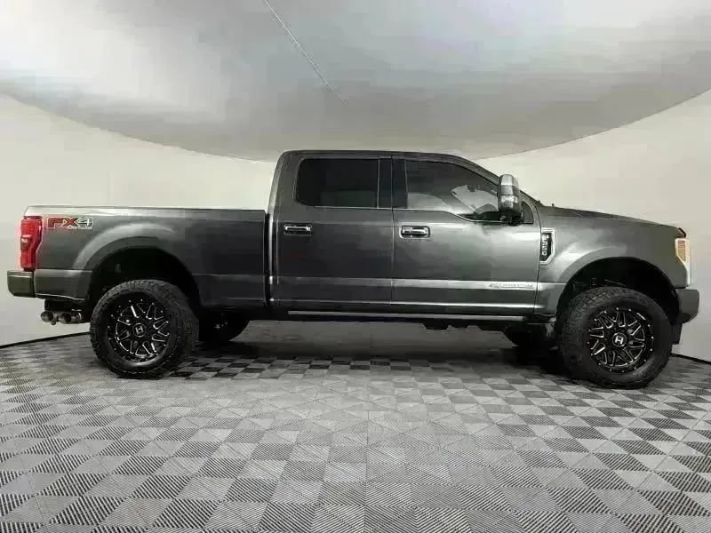 Used 2018 Ford F350 Platinum w/ Platinum Ultimate Package AWD/4WD image 7