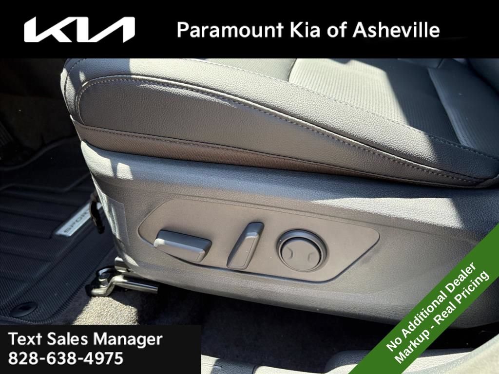New 2026 Kia Sportage EX AWD/4WD image 18