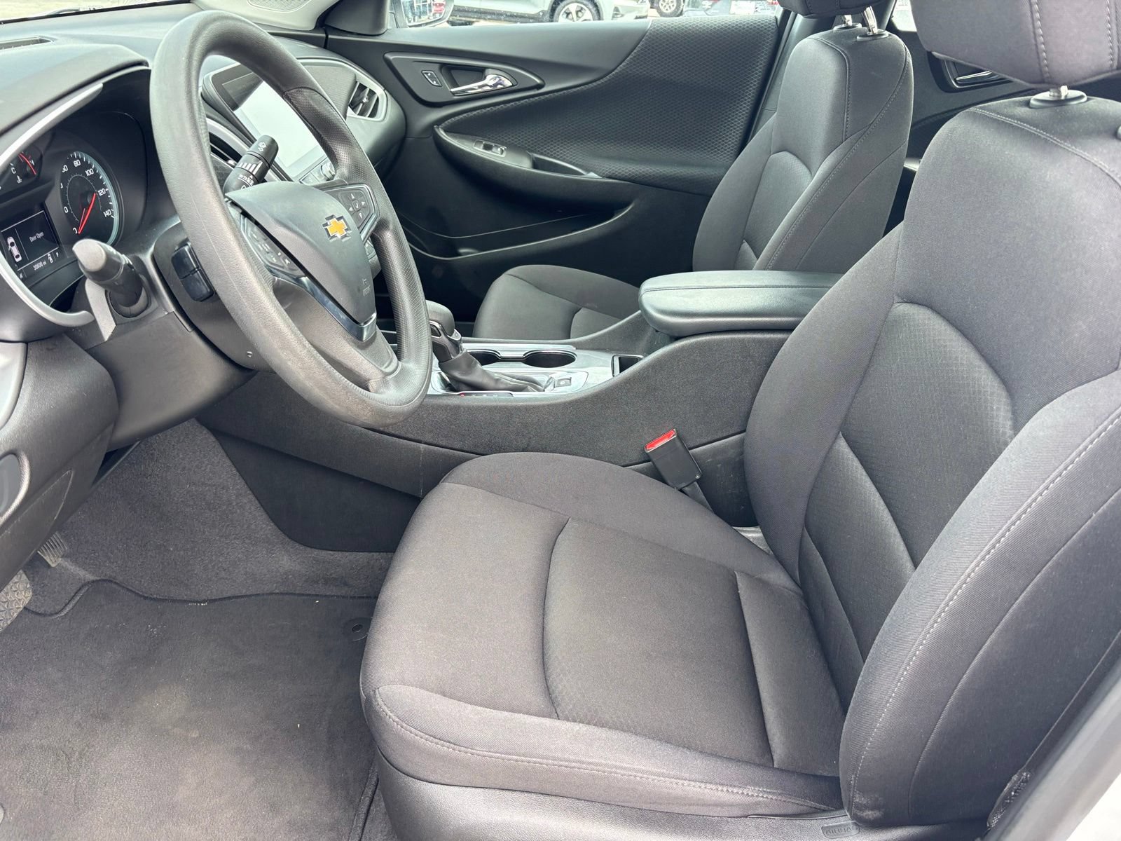 Used 2023 Chevrolet Malibu LT FWD image 14