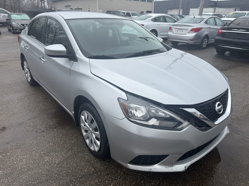 Used 2016 Nissan Sentra S image 6