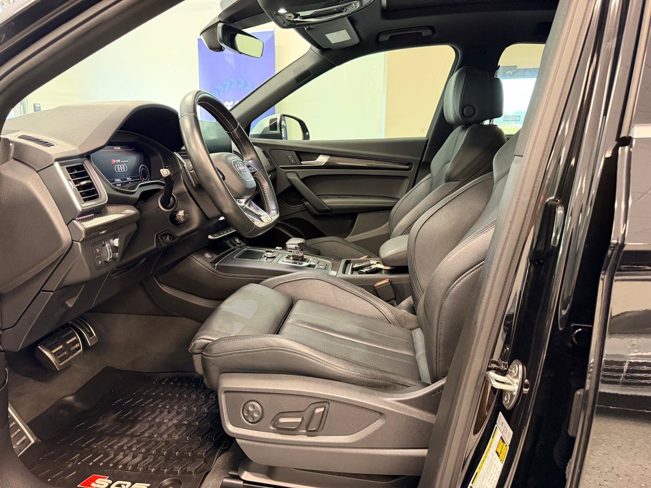 Used 2019 Audi SQ5 Prestige w/ Prestige Package AWD/4WD image 18