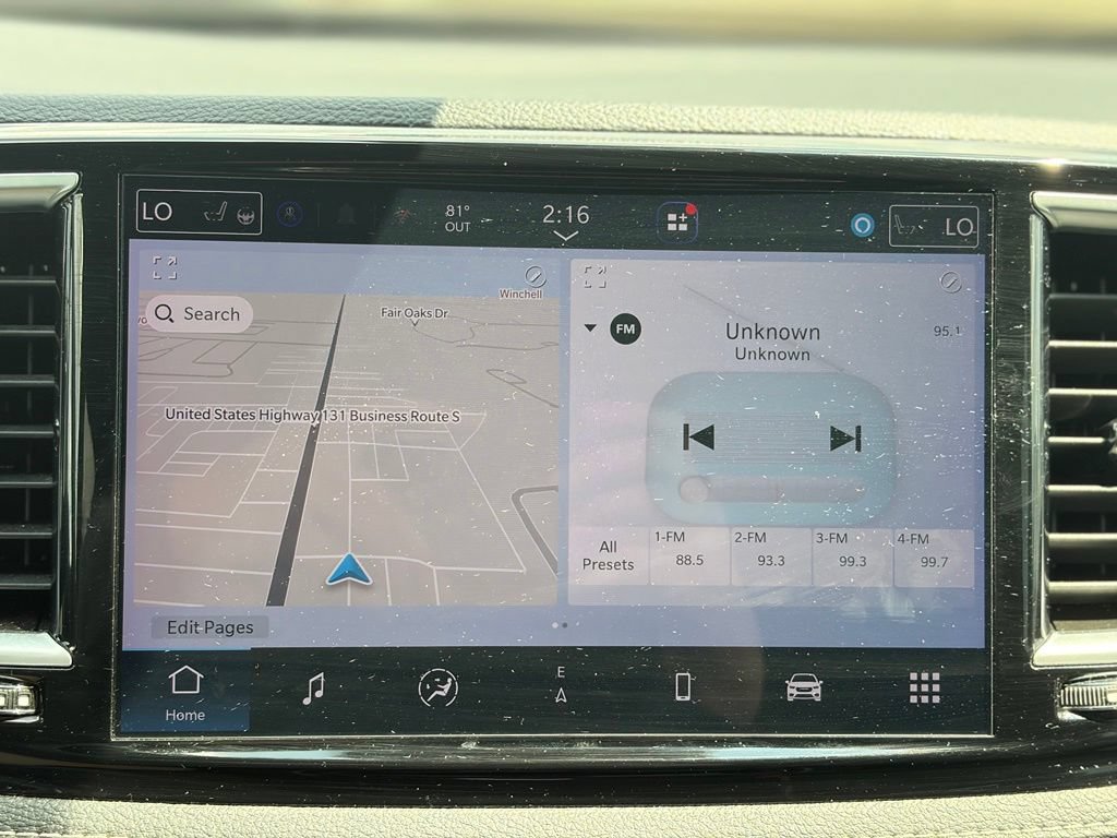 Certified 2025 Chrysler Pacifica Limited FWD image 38