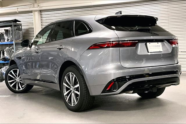 Certified 2025 Jaguar F-PACE R-Dynamic S image 10