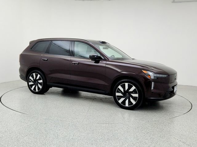 New 2025 Volvo EX90 Ultra image 3
