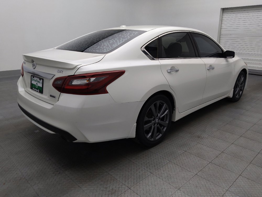 Used 2018 Nissan Altima 2.5 SR w/ SR Special Edition image 9