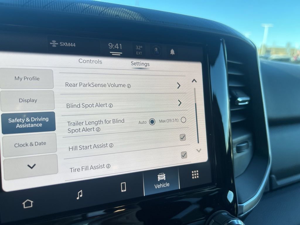 New 2026 RAM 3500 Big Horn AWD/4WD image 26