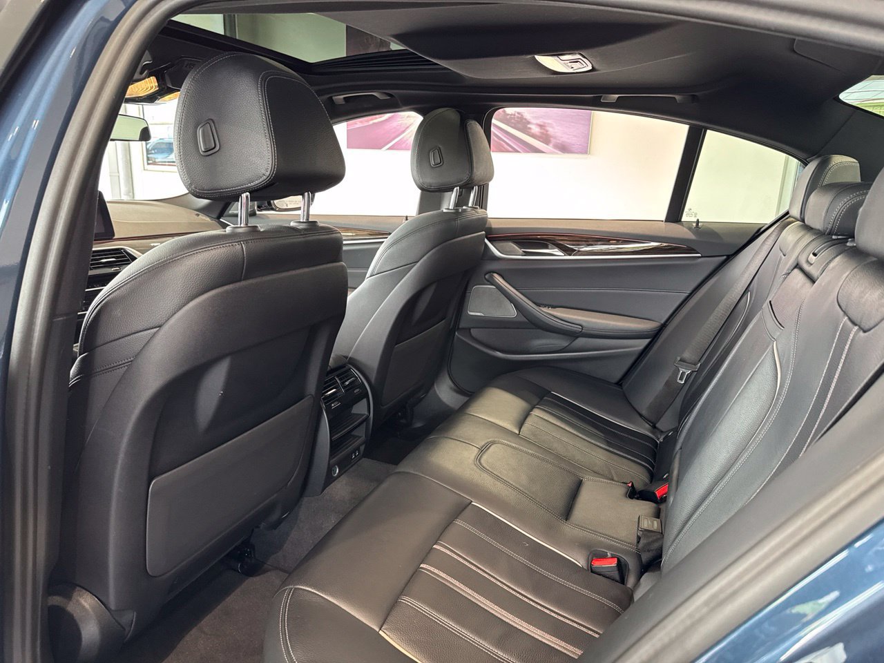 Used 2023 BMW 530i xDrive w/ Premium Package AWD/4WD image 42