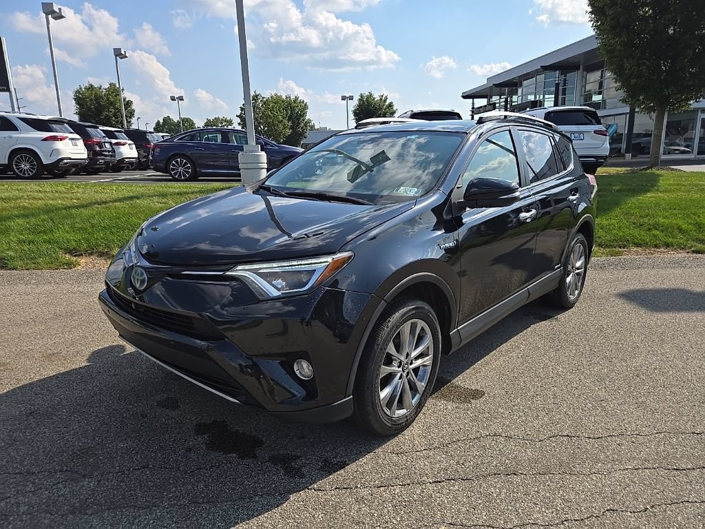 Used 2017 Toyota RAV4 Limited w/ Advanced Technology Package AWD/4WD image 10