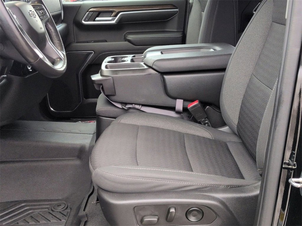 Used 2022 Chevrolet Silverado 1500 RST image 18