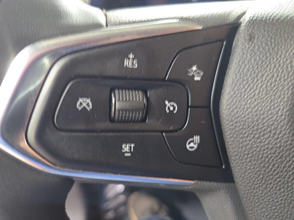 Used 2024 Chevrolet Trax LT w/ Driver Confidence Package FWD image 20
