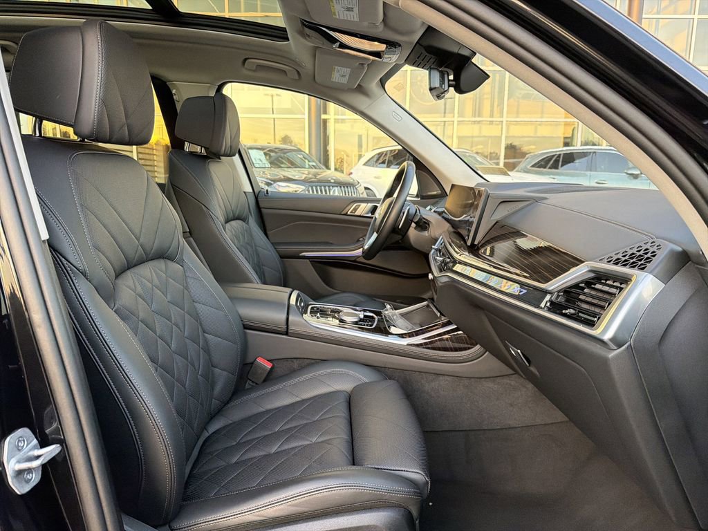 Used 2025 BMW X7 xDrive40i image 20