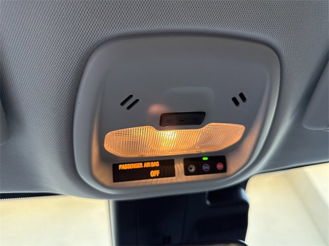 Used 2024 Chevrolet Trax LT w/ LT Convenience Package image 25