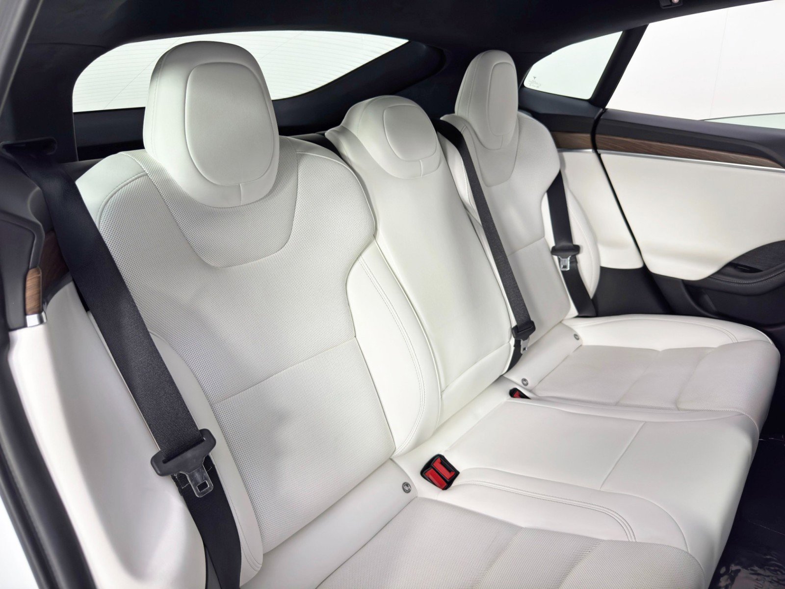 Used 2022 Tesla Model S image 43