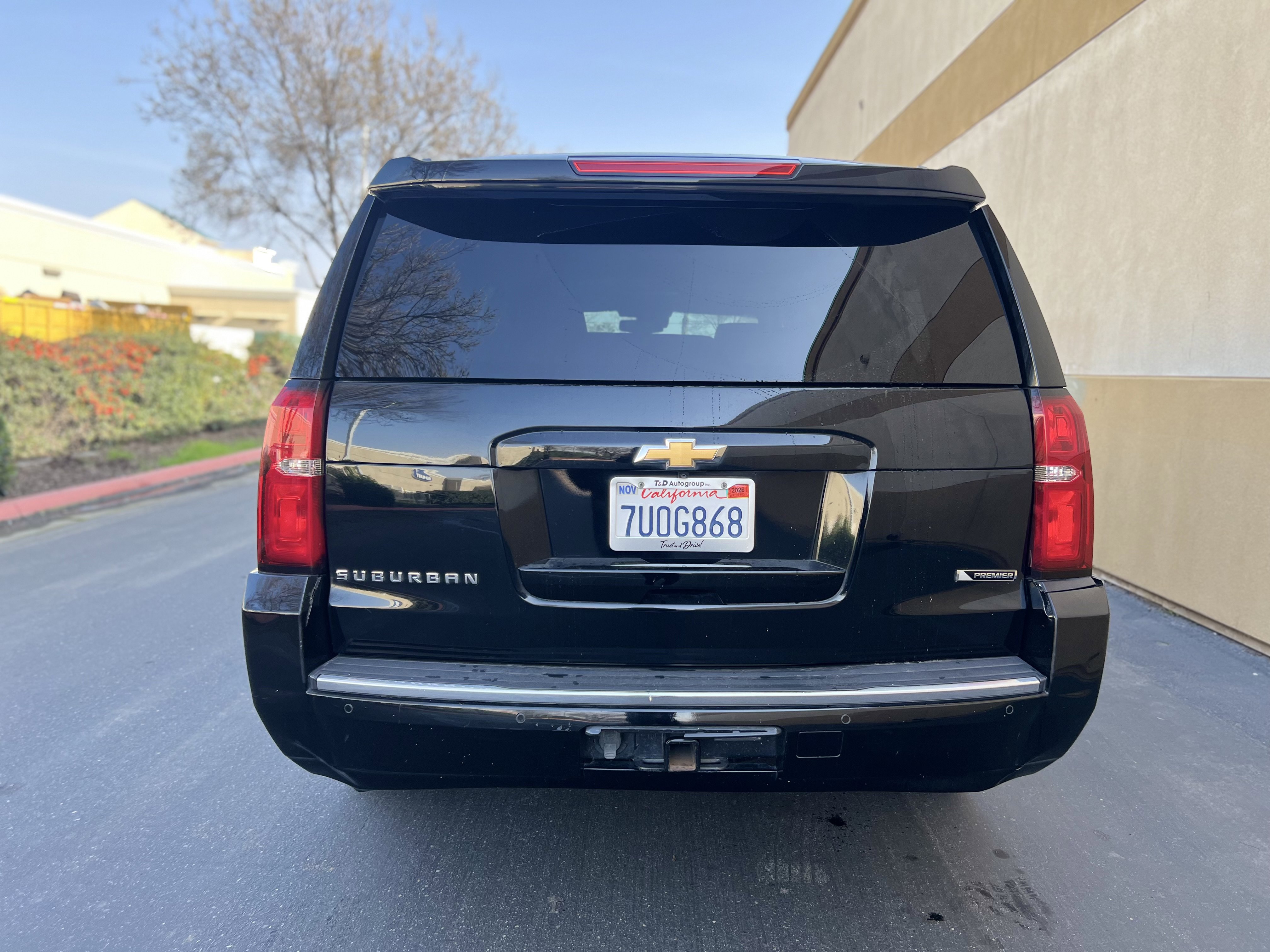 Used 2017 Chevrolet Suburban Premier image 4